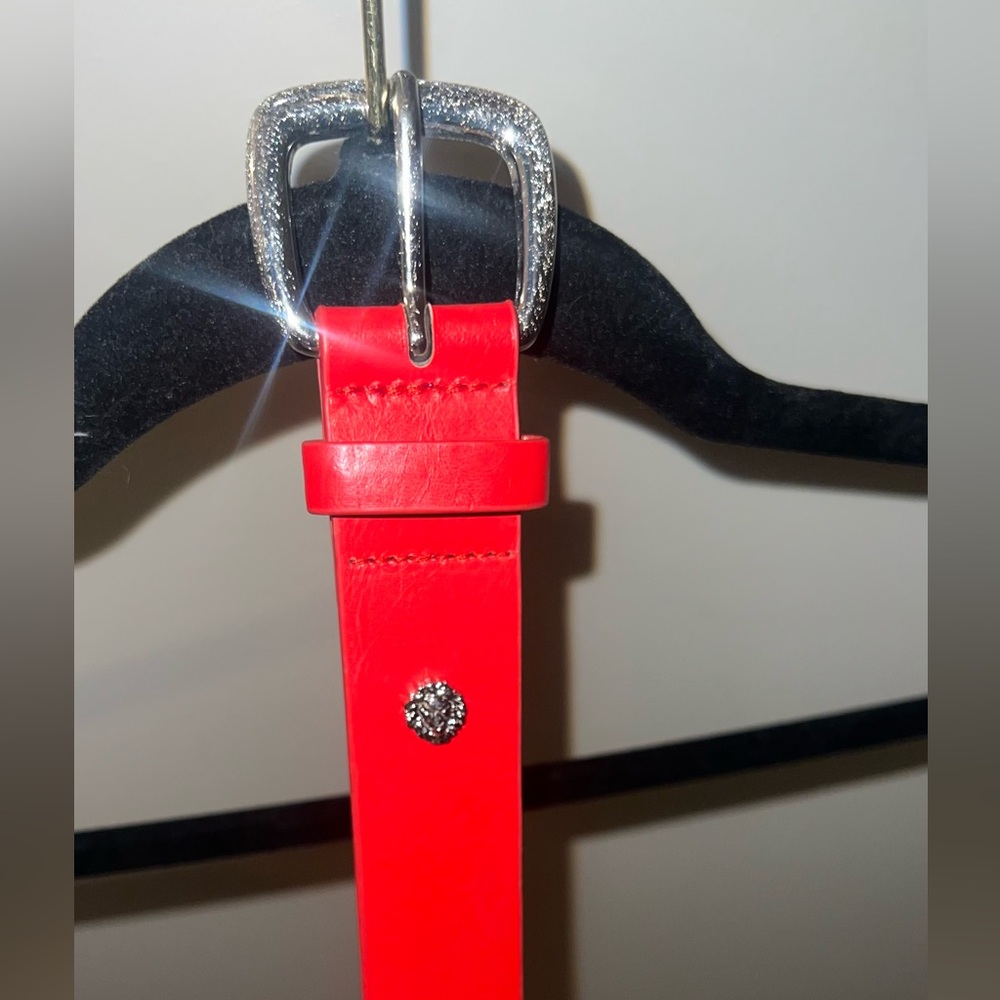Women’s red belt